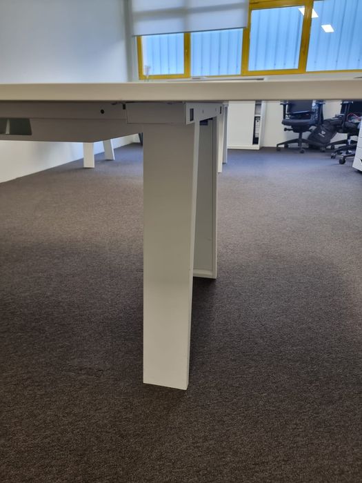 Mesa retangular branca