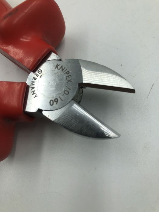 Szczypce boczne izolowane Knipex 7007 160