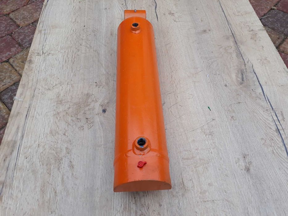 Siłownik hydrauliczny dwustronnego działania FI 50 łuparka