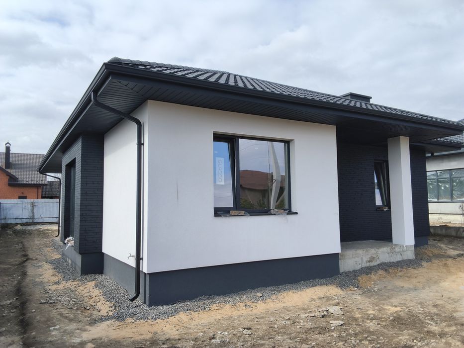 Комфортний будинок Боратин. 106 м².  900  дол за м кв. Асфальтований до