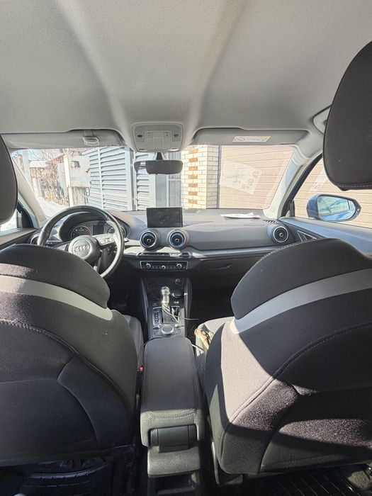 В продажі audi Q2