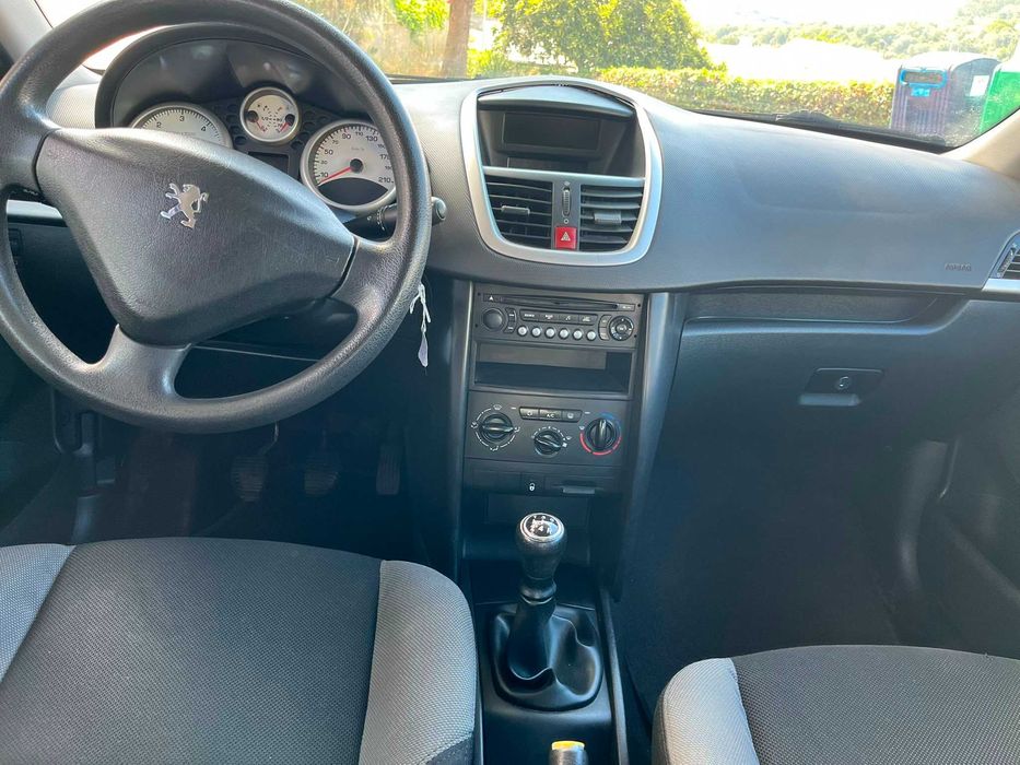 Peugeot 207 — fotografia 6