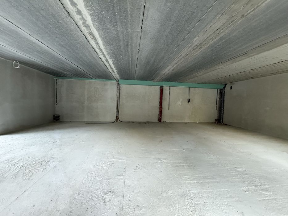 Продається фасадне приміщення в центрі Івано - франківська 96м2