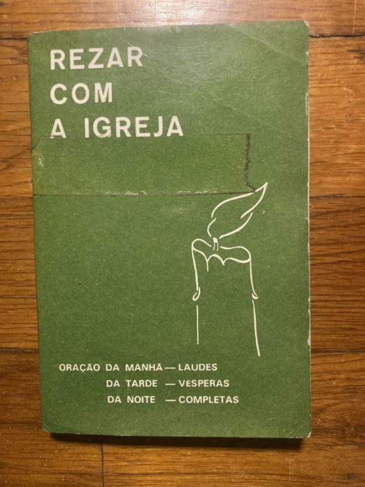 Três livros sobre a igreja católica