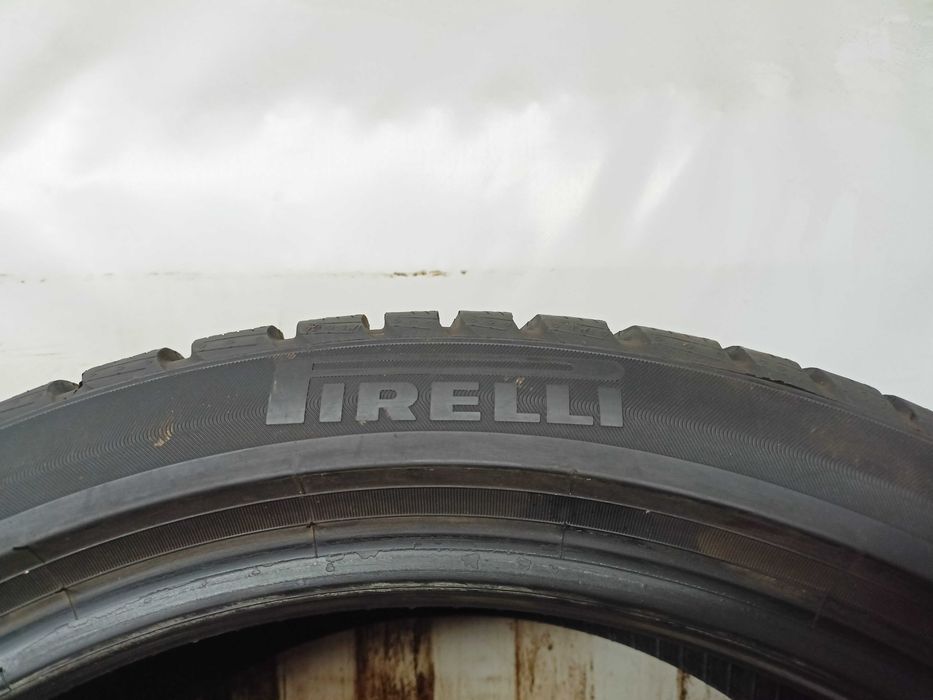 Pirelli Sottozero 3 255/40/20 2024rok 101W 2*7,6mm (4271)