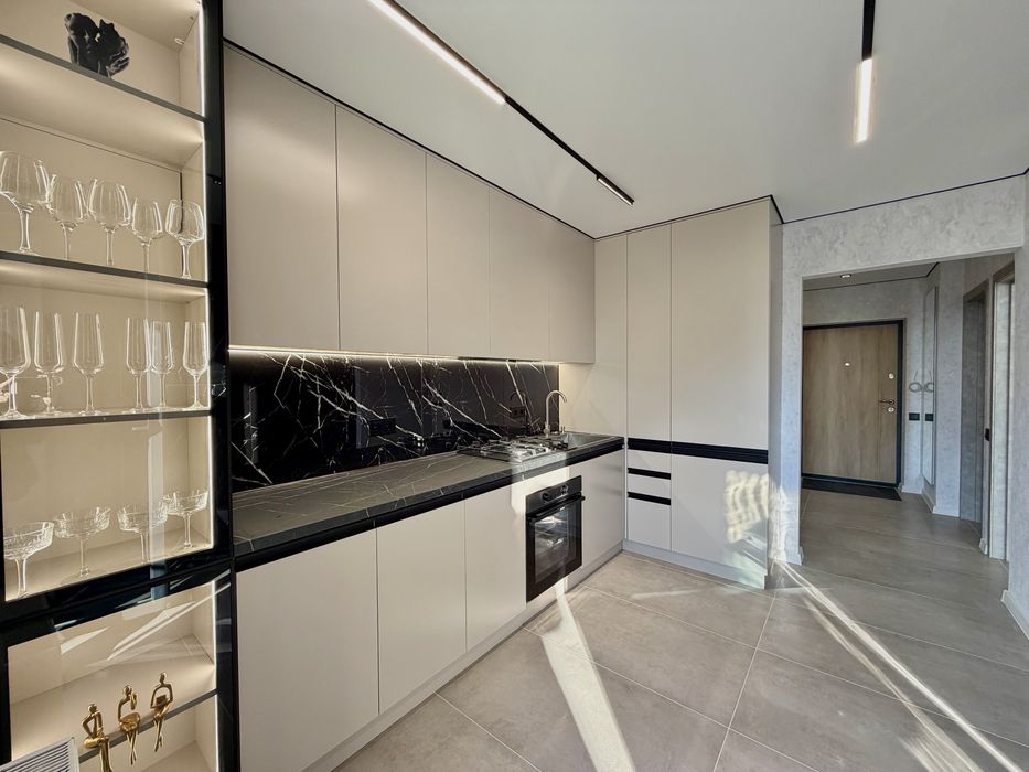 Квартира у новобудові на Вишенці ! Новий ремонт !