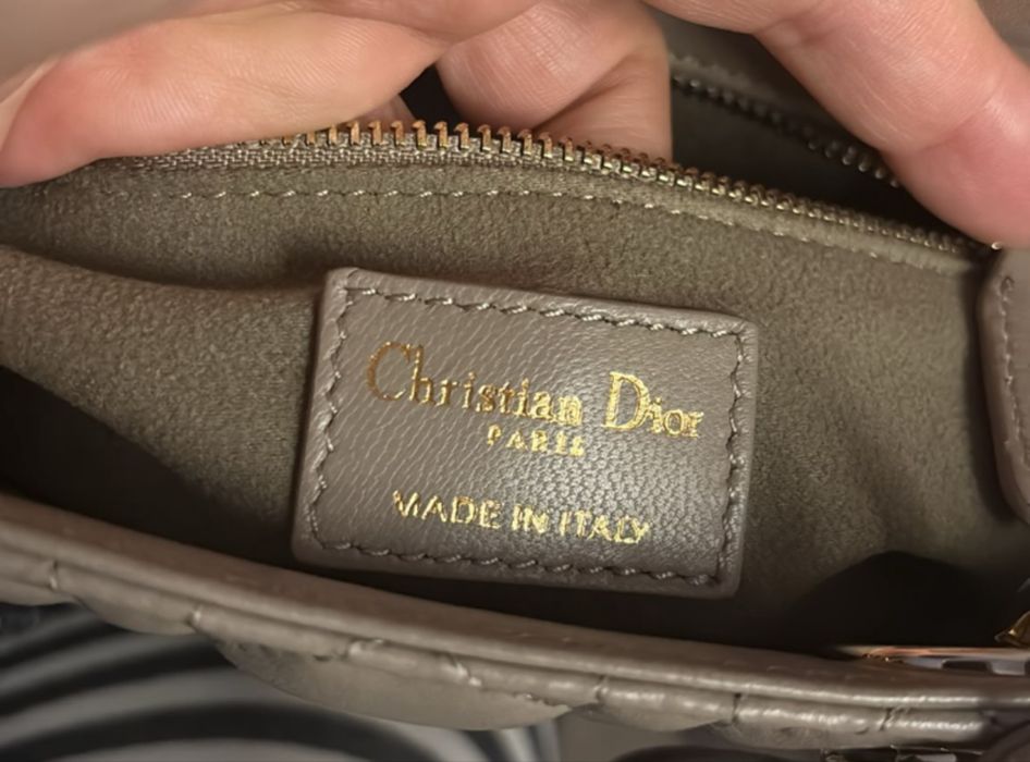 Carteira nova da Dior . Nunca usada