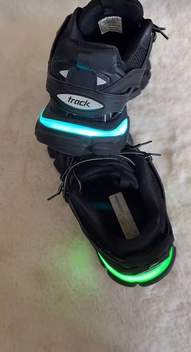 Balenciaga track 1 led