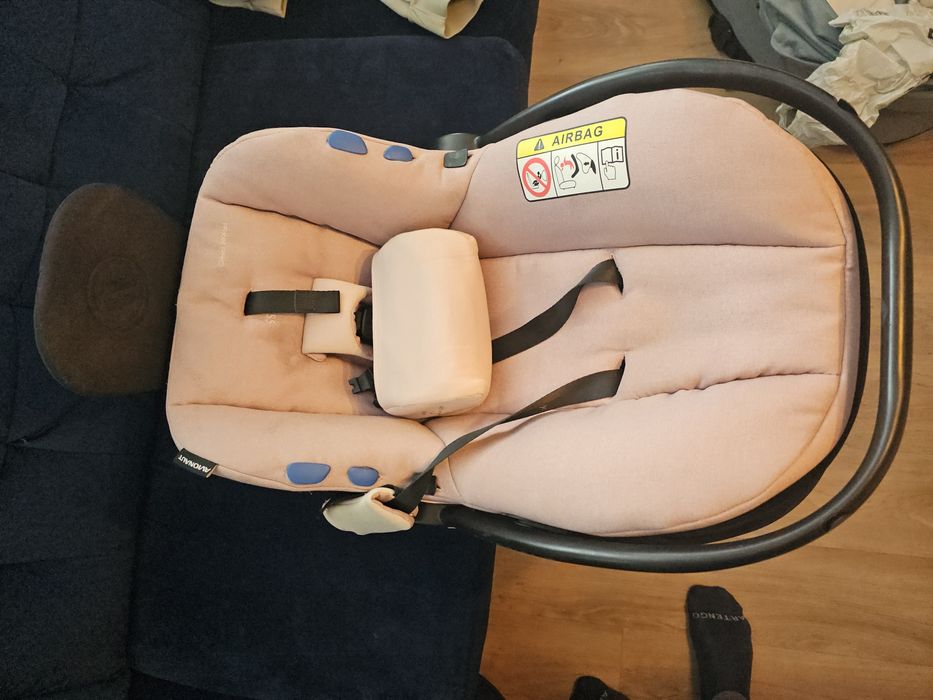 Fotelik nosidlo + baza Avoinaut Pixel Pro Rozowy