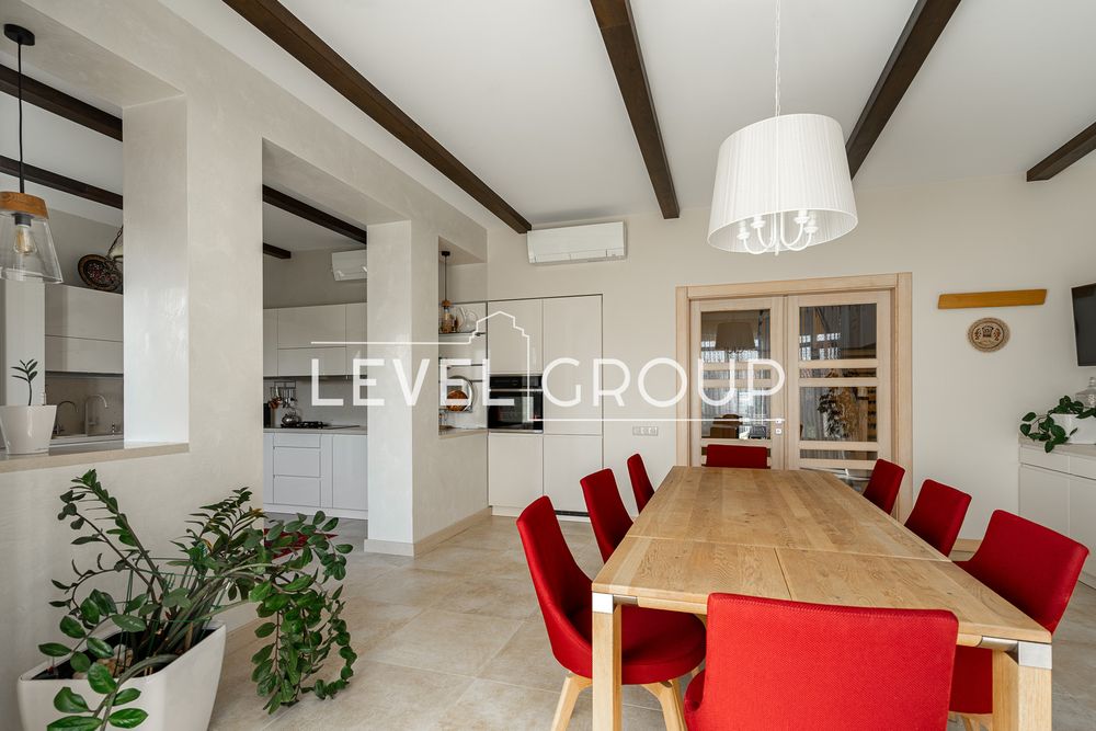 Vip!  Продаж будинку, c.Зазим'є , 315 кв.м з дизайнерським ремонтом