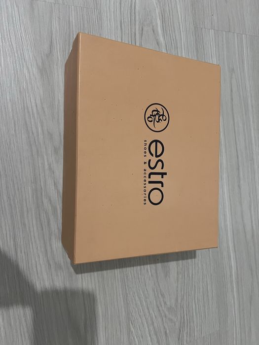 Ботильйони Estro
