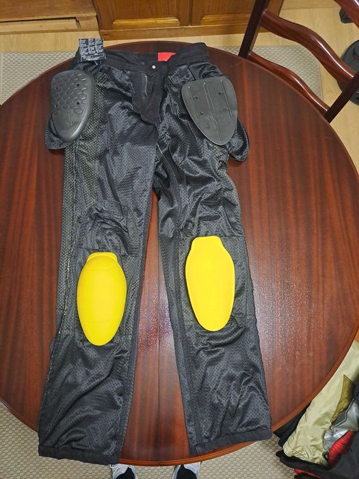 Calças ARMURE (Conrad black) com proteções híbridas incluídas