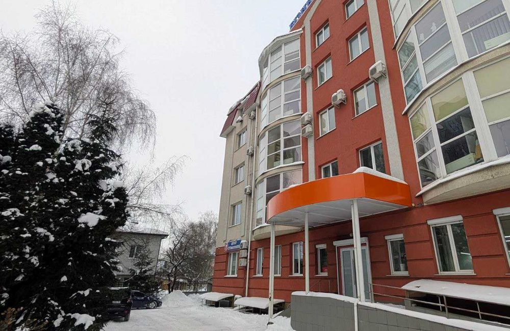 Оренда офіса 27 кв м в центрі Рівного.