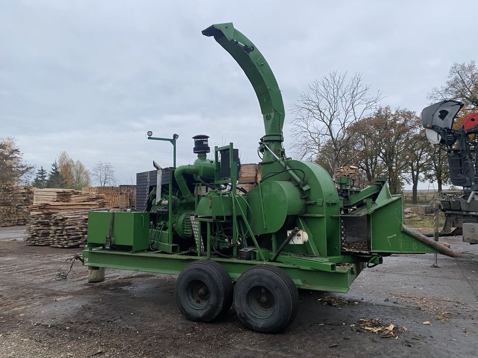 Rębak tarczowy spalinowy