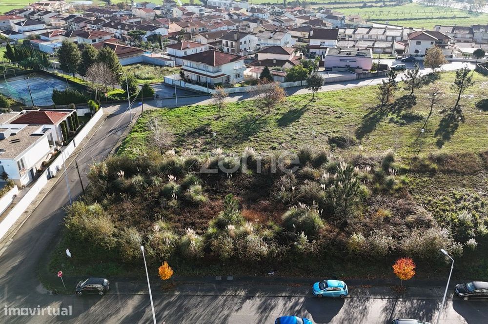 Lote de terreno para construção em Ribeirão, Vila Nova de Famalicão...