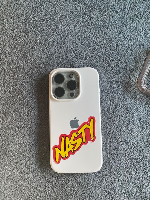 iPhone 15 pro Titanium natural