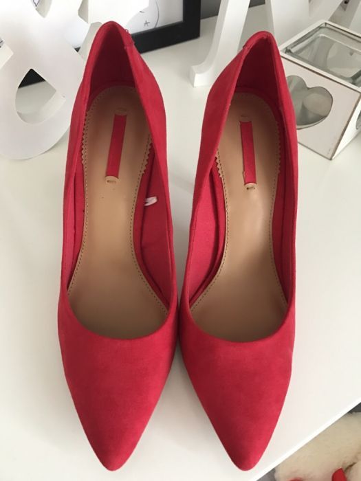 szpilki damskie pantofle buty czerwone nowe Pull&Bear roz 39