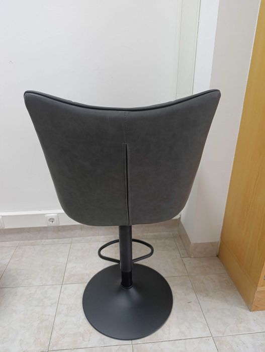 Cadeira hidráulica nova nunca usada