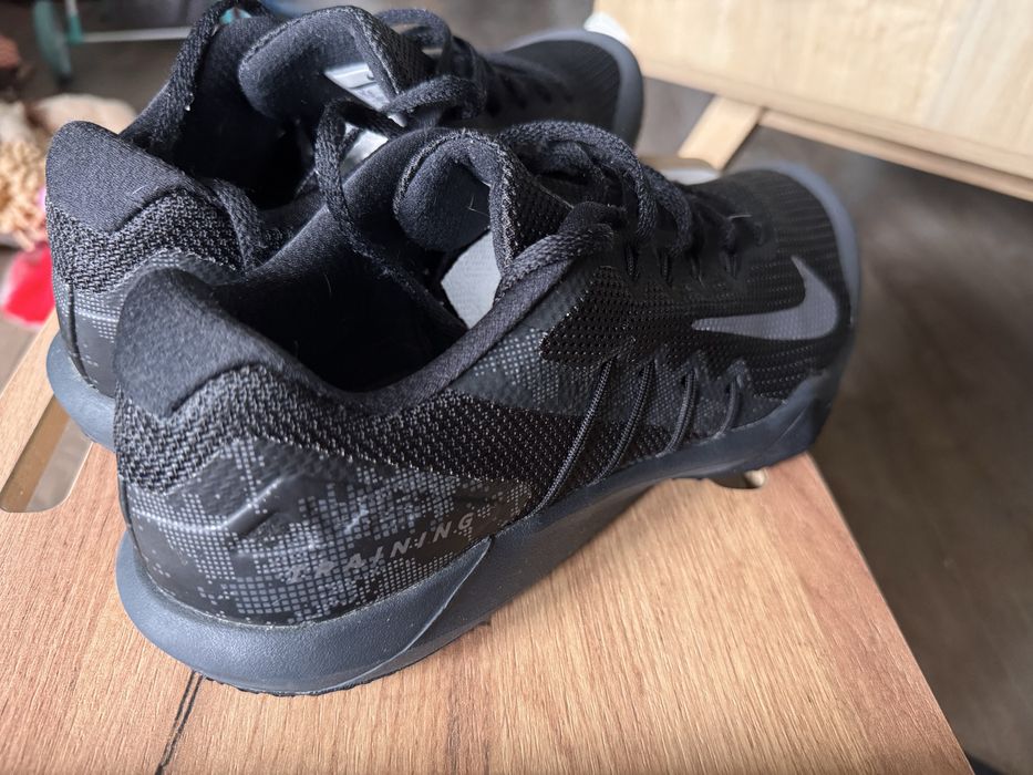 NIKE Retaliation TR 2  44,5