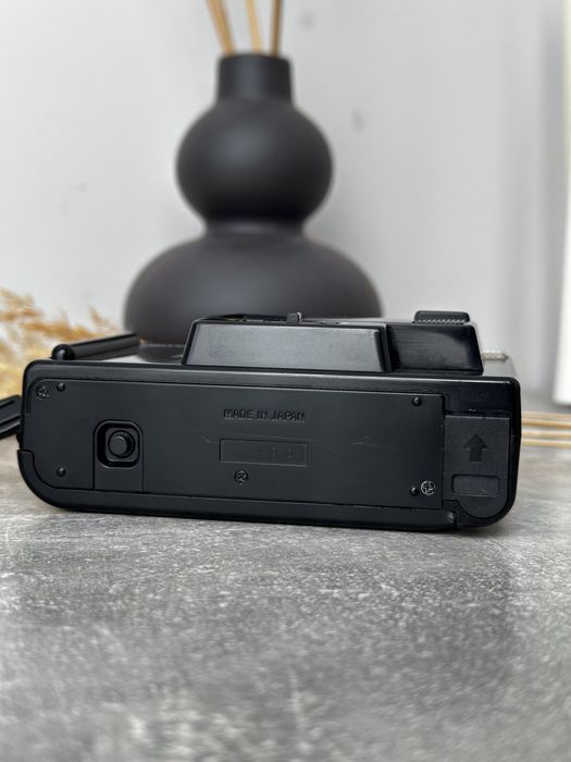 Olympus Supertrip Zuiko f/4 35mm вінтажна плівкова камера