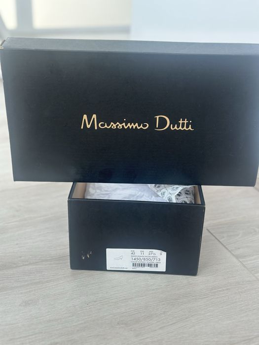 Жіночі шкіряні туфлі