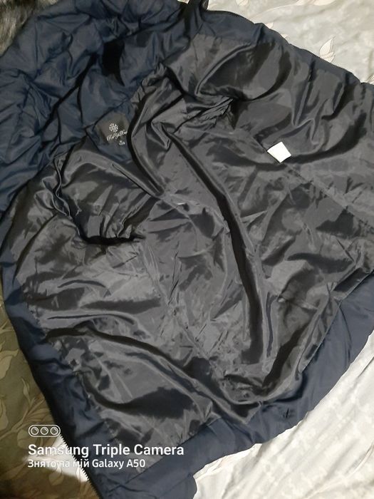 Зимова куртка в хорошому стані.