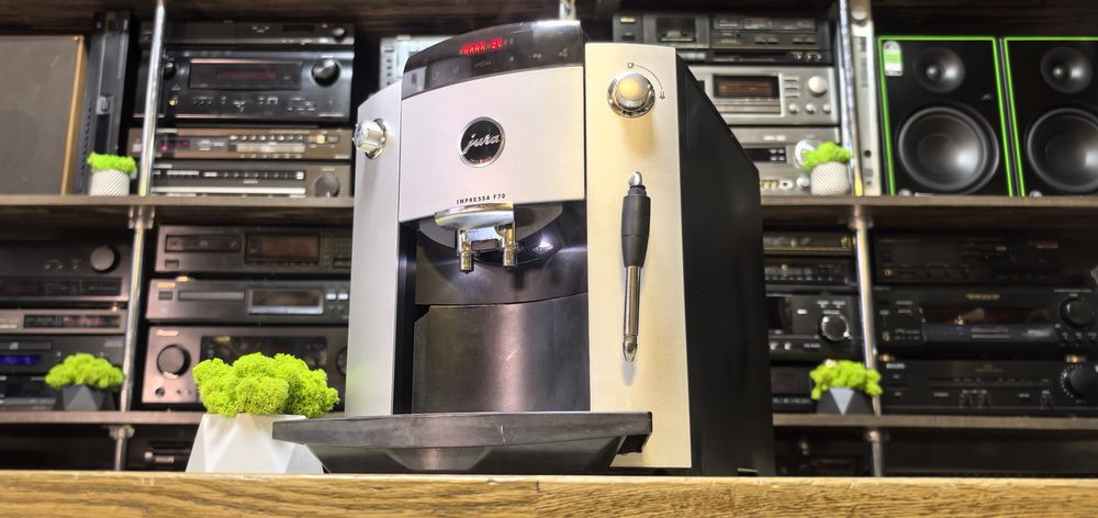 Кавова машина Jura Impressa F70