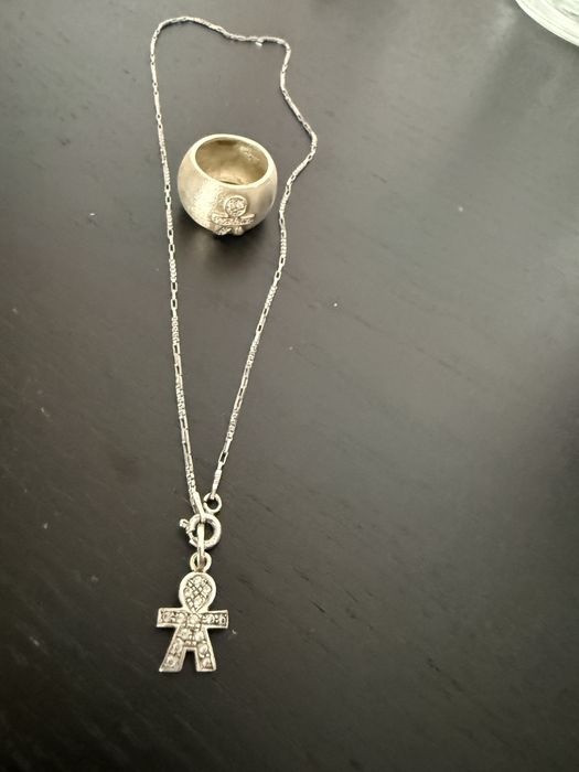 Conjunto prata fio com menino e anel grosso com menino
