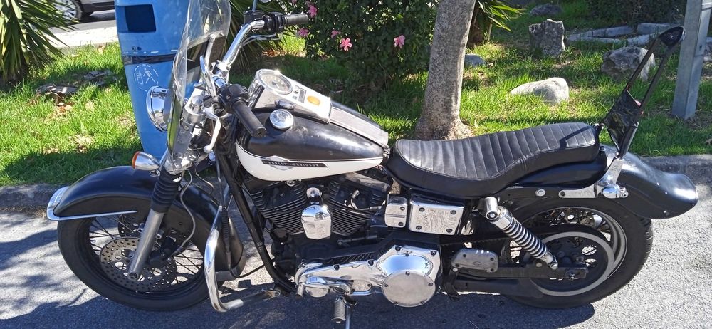 Harley fxdx twin cam usada em bom estado.
