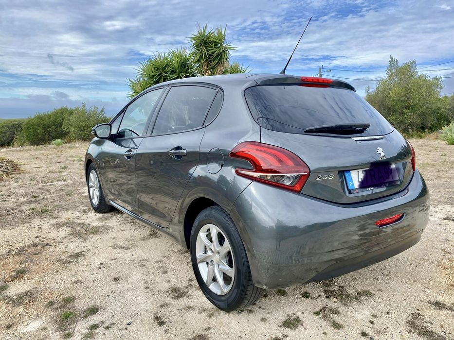 Peugeot 208 Diesel 1.6 BlueHDI Active — photo 3