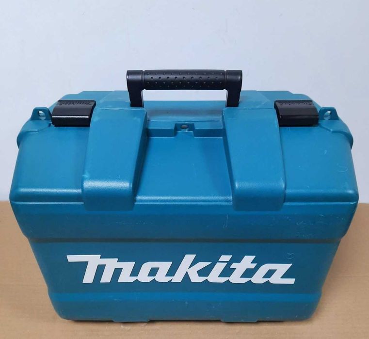 Пила дисковая Makita HS7601