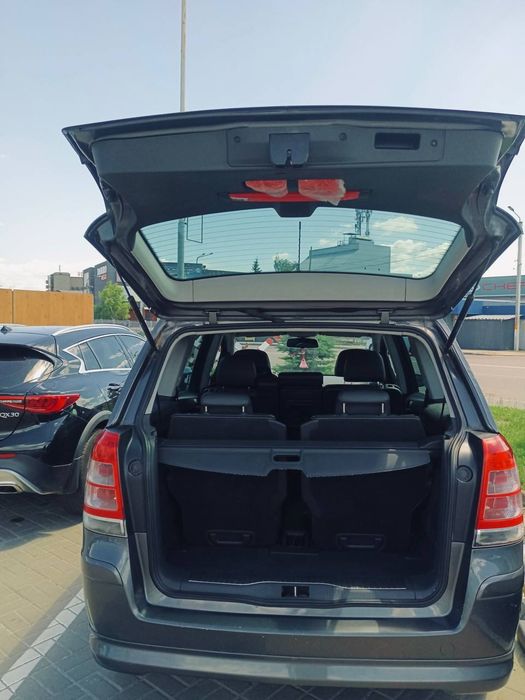 продам Opel zafira B терміново