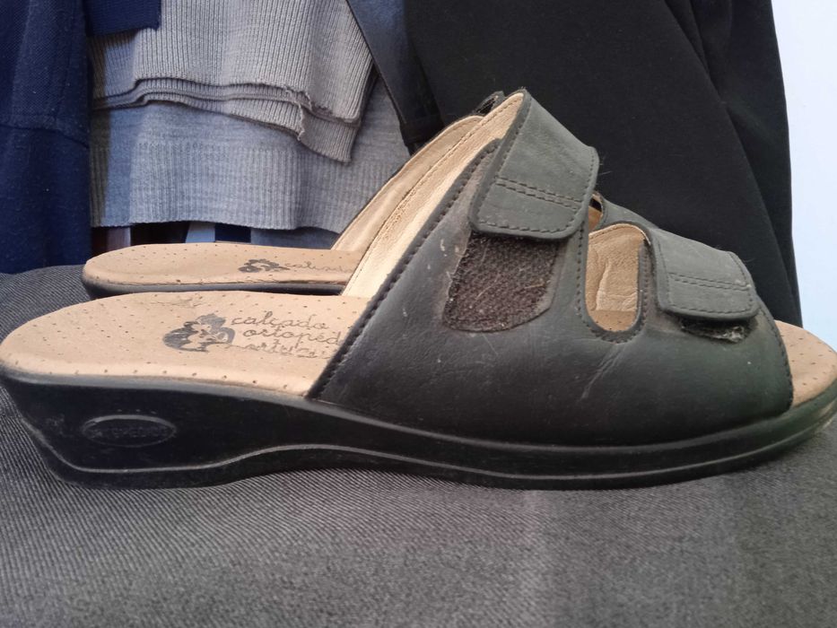 Chinelos ortopédicos