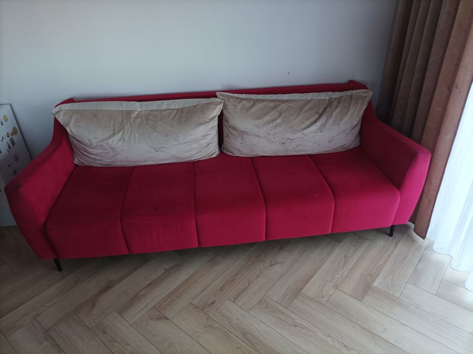 Kanapa z funkcją spania i pojemnikiem na pościel