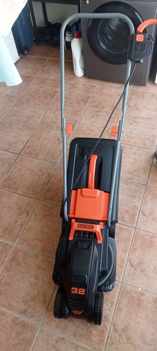Máquina cortar relva Nova!!!