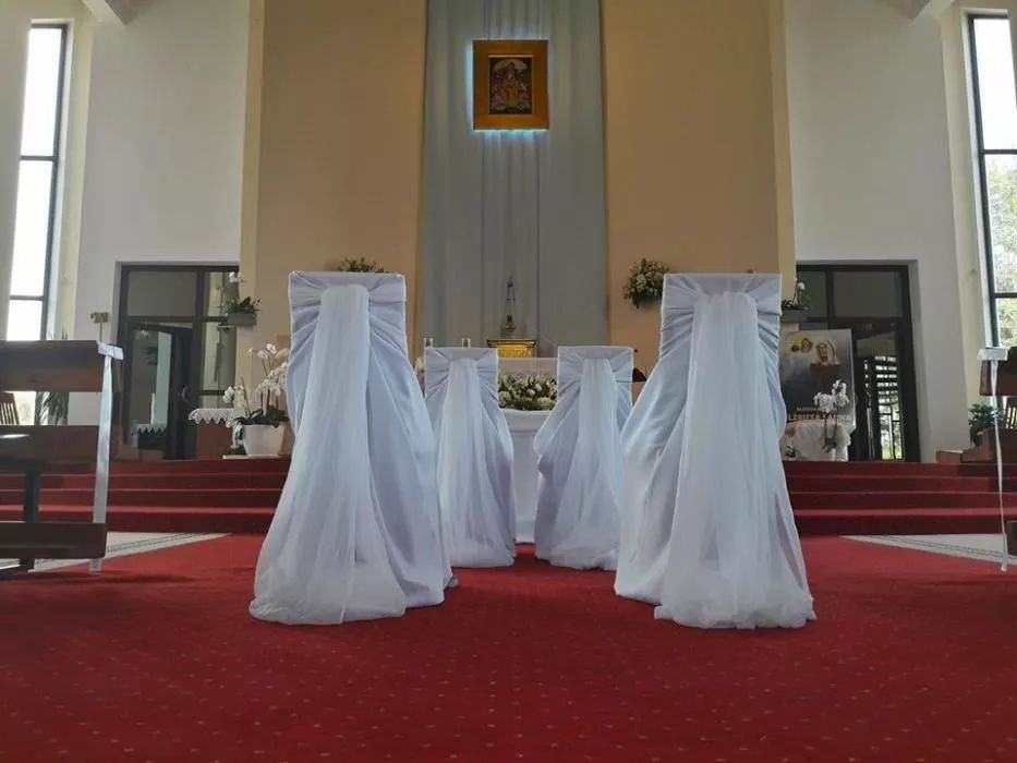 Pokrowce Uniwersalny na Krzesło do Kościoła na Ślub