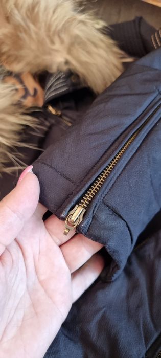 Куртка жіноча демі чорна Basic Edition  розмір 46 L коротка з хутром