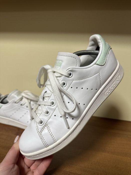Кросівки adidas 36 р. Кросовки 23.5 см. Шкіра