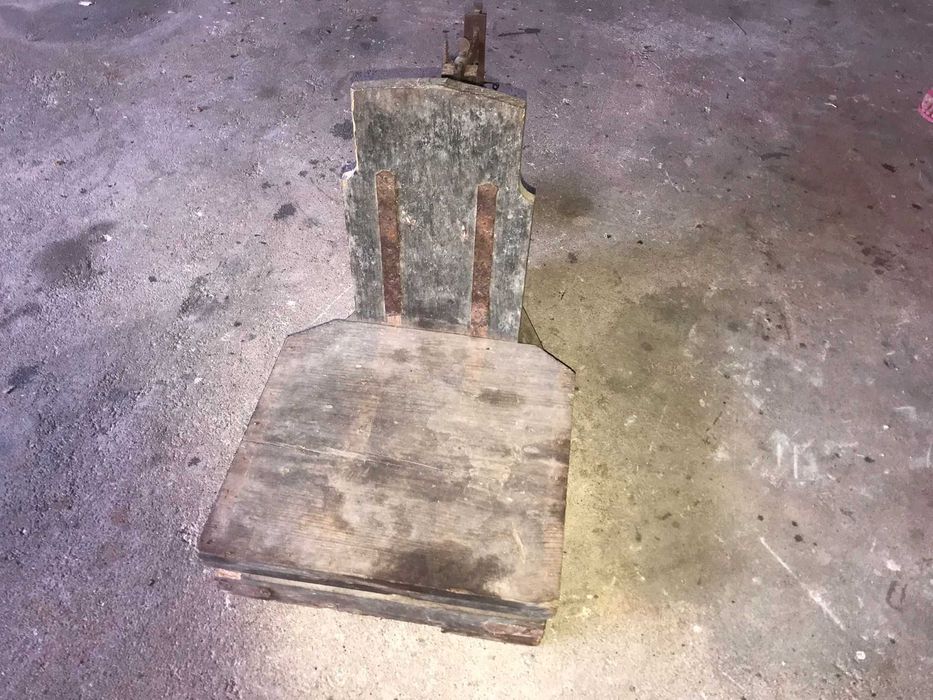 Balança antiga não renovada