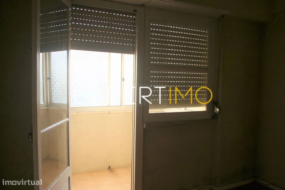 Apartamento T1 para remodelar