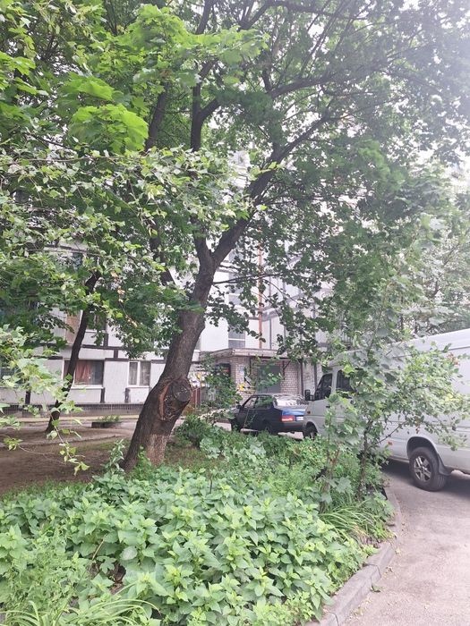 Продам квартиру г.днепр тополь 2