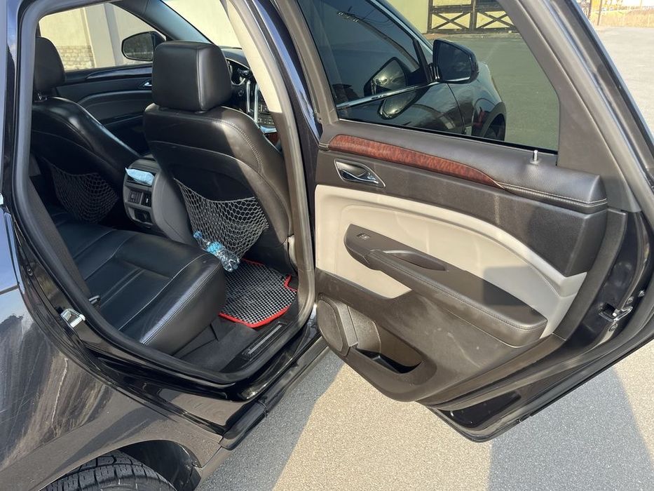 Cadillac SRX 2011