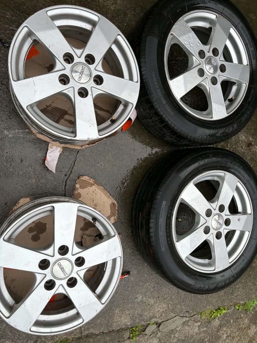 Felgi 15 Dezent. Polecam.  Hyundai i30