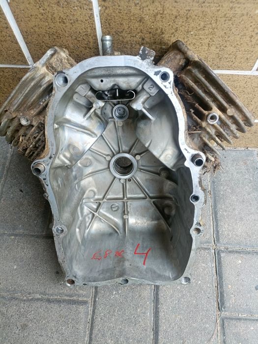 Cylinder blok karter do traktorek kosiarka Briggs vanguard tuleja 68mm