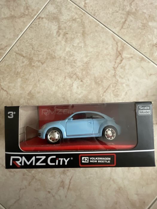 Miniatura Volkswagen New Beetle 42