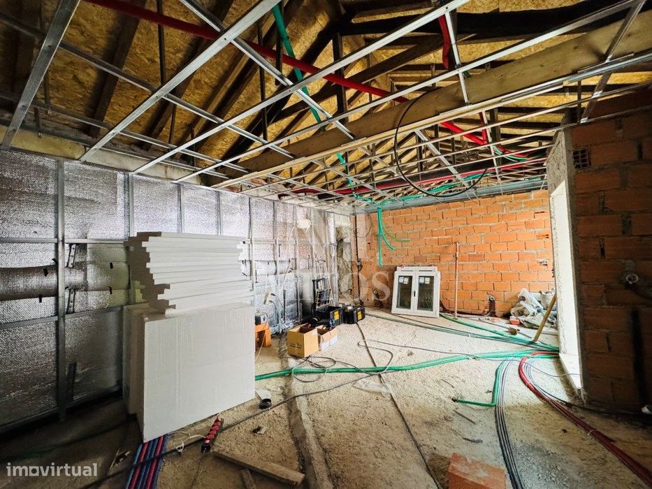 Moradia T2 para venda em Areosa