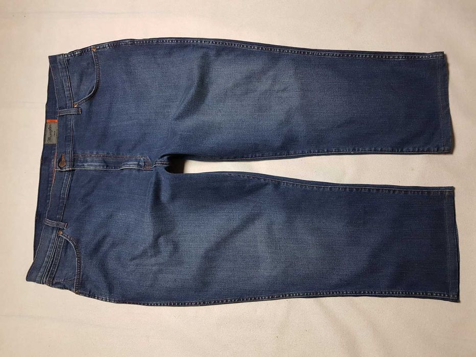 WRANGLER - TEXAS roz. W44L28 pas 119 cm Ideał