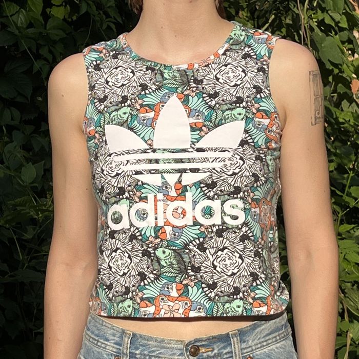 Коротка футболка без рукавів / майка