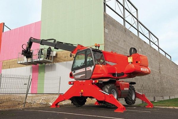 Аренда телескопического погрузчика Manitou с поворотной башней