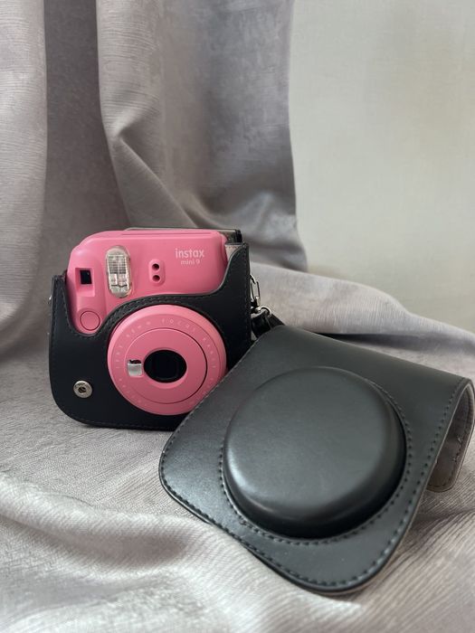 Instax Mini 9 — з чохлом та картриджем